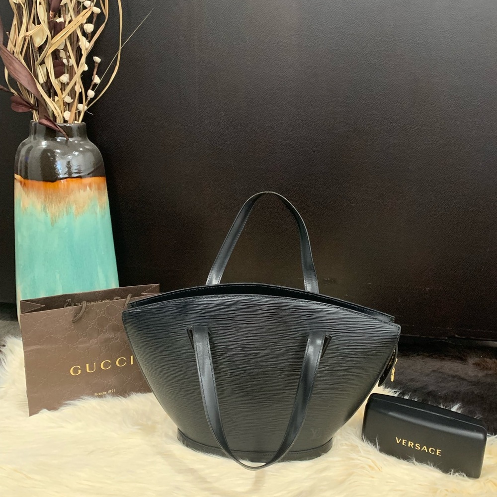 Louis Vuitton Saint Jacques